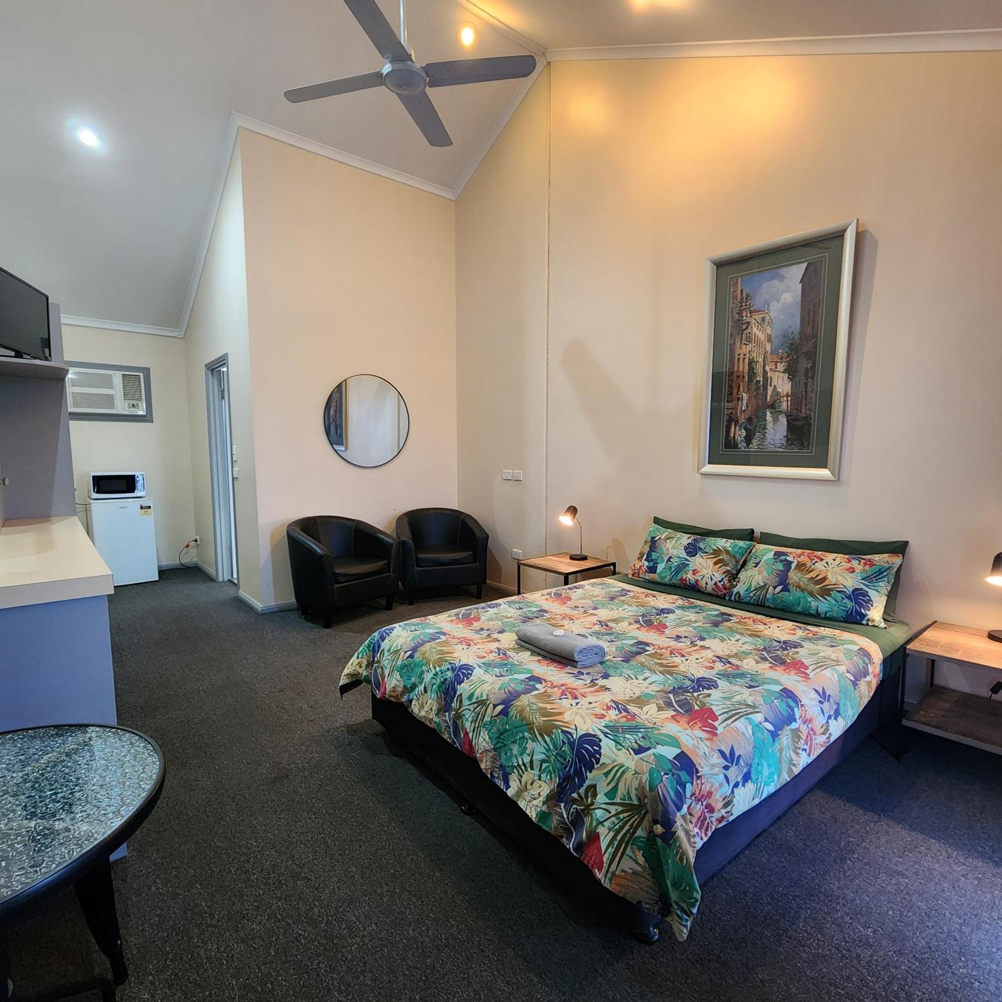 Wentworth Central Motor Inn Extérieur photo